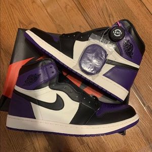 Jordan 1 court purple 1.0s deadstock